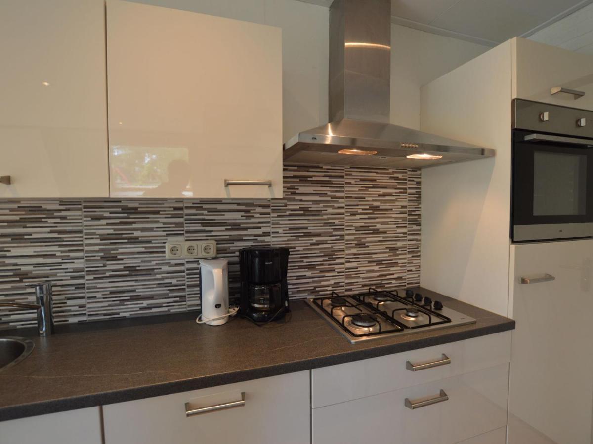 Holiday Home With Large Terrace Stramproy Ngoại thất bức ảnh