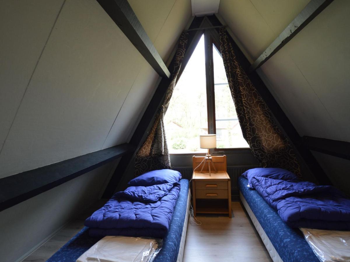Holiday Home With Large Terrace Stramproy Ngoại thất bức ảnh